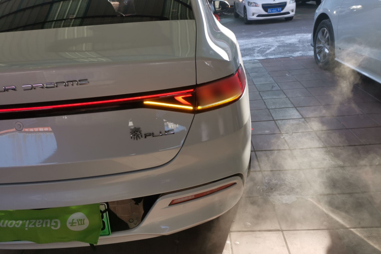 比亚迪 秦PLUS 2023款 冠军版 DM-i 120KM领先型车身外观9