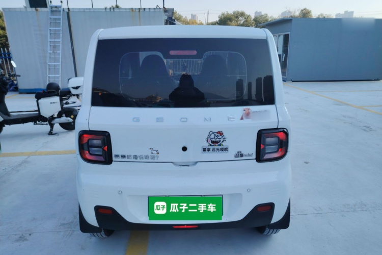 吉利银河 2024款 熊猫mini 200km 龙腾PRO版车身外观6