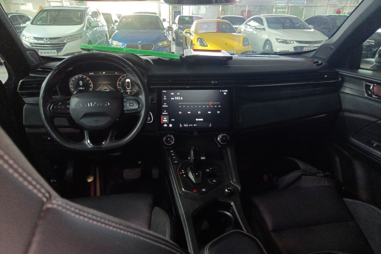 领克01 2021款 2.0TD 四驱暗夜版中控内饰12