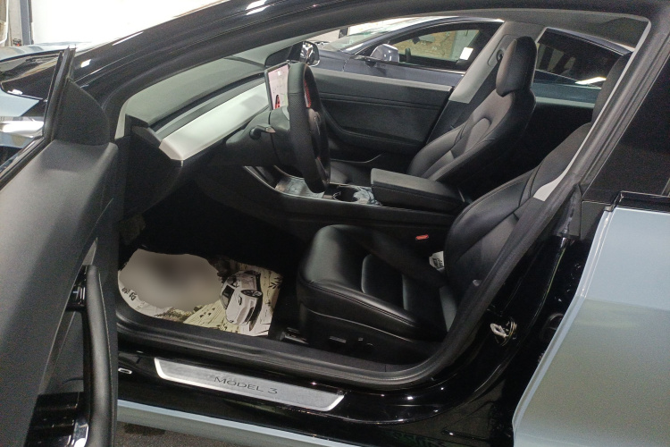 特斯拉 Model 3 2019款 标准续航后驱升级版中控内饰19
