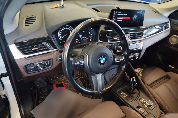 宝马X1 2022款 sDrive25Li 领先型中控内饰7002