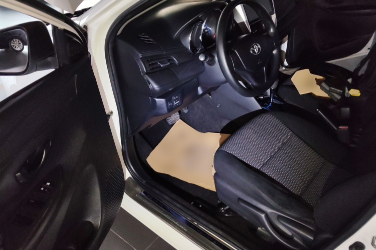 丰田 威驰 2017款 1.5L CVT创行版中控内饰7003