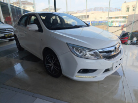 比亚迪 速锐 2015款 改款 1.5L 自动豪华型