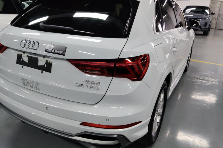 奥迪Q3 2019款 35 TFSI 进取动感型车身外观6006