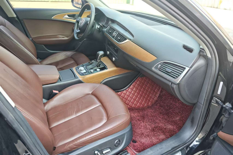 奥迪A6L 2018款 30周年年型 30 FSI 风尚型局部细节16