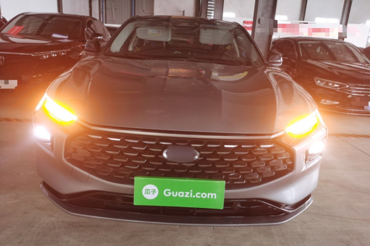 福特 蒙迪欧 2022款 改款 EcoBoost 245 豪华型车身外观2