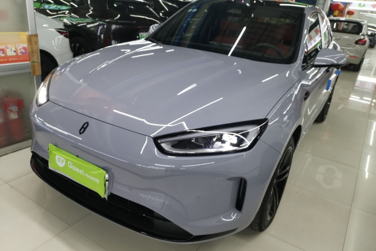 鸿蒙智行 问界M5 2025款 增程   Ultra 四驱版车身外观1