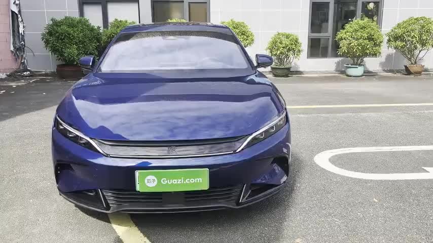 比亚迪 汉 2022款 EV 创世版 715KM前驱旗舰型实拍1