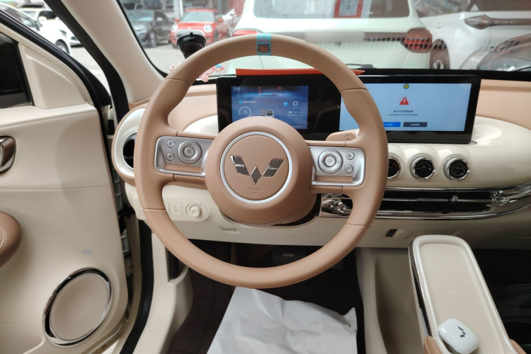 五菱汽车 五菱缤果 2025款 333km 灵犀互联款中控内饰13