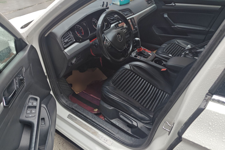 大众 凌渡 2015款 280TSI DSG舒适版中控内饰20