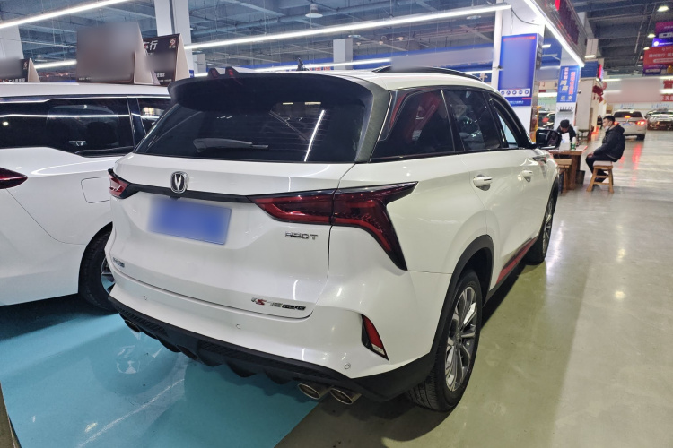 长安CS75 PLUS 2022款 2.0T 自动领航型车身外观7