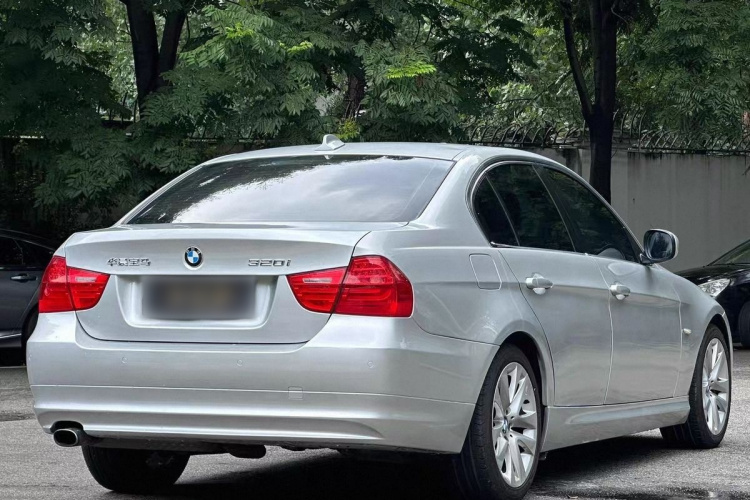 宝马3系 2012款 320i 时尚型车身外观6003