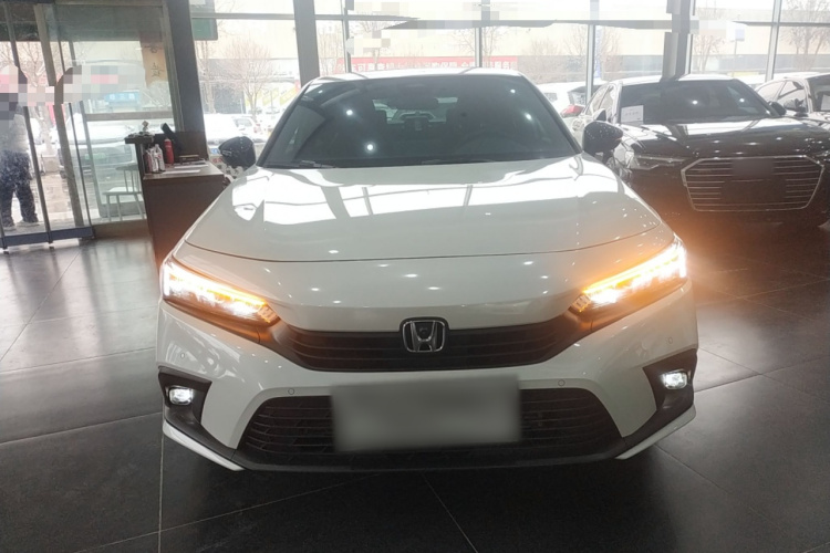 本田 思域 2022款 240TURBO CVT燃动版车身外观2