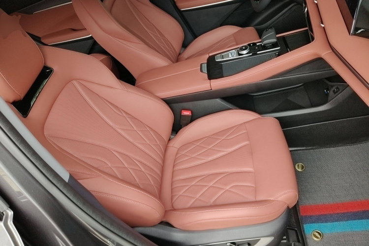 长安CS75 PLUS 2024款 第三代 冠军版 1.5T 智驾劲航型局部细节41