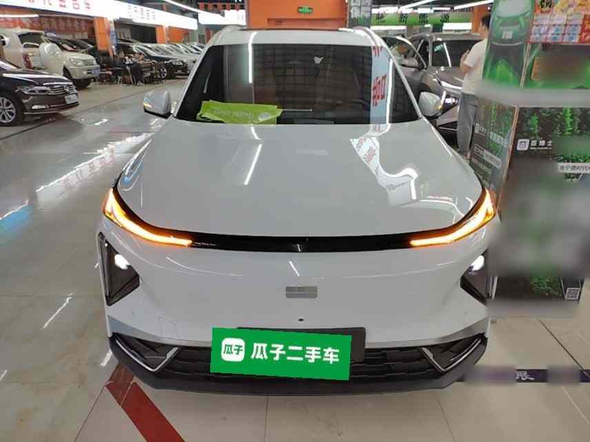 吉利银河 银河L7 2025款 EM-i 115km 探索+版(1)