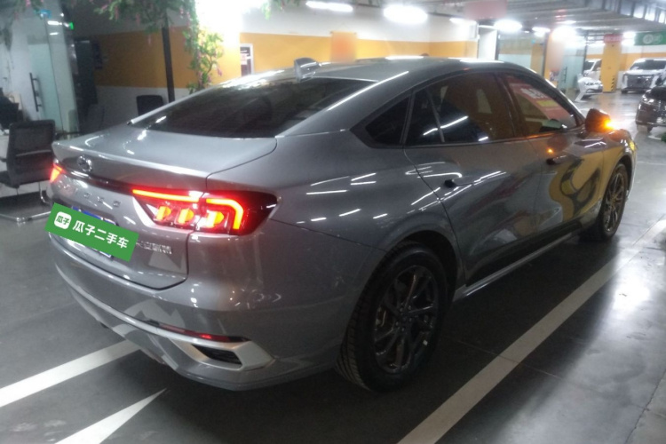 福特 蒙迪欧 2025款 2.0T EcoBoost 豪华型车身外观7