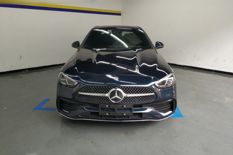 奔驰C级 2022款 改款 C 200 L 运动版车身外观2