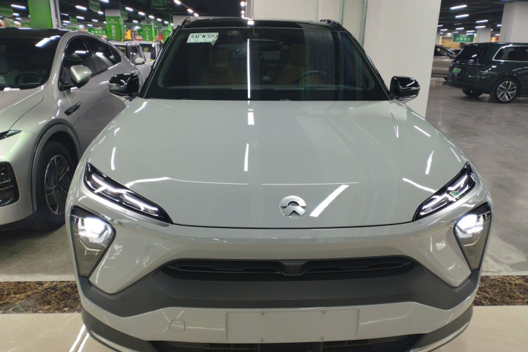 蔚来ES6 2020款 600KM 运动版车身外观2