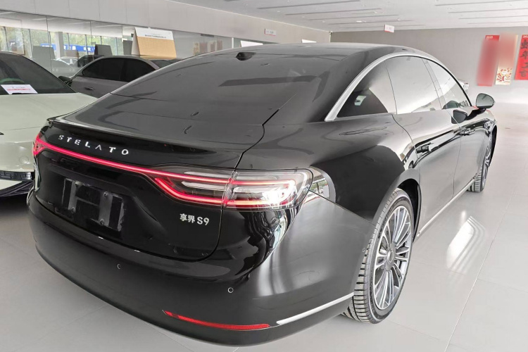 鸿蒙智行 享界S9 2024款 纯电 Ultra 四驱旗舰版车身外观6005