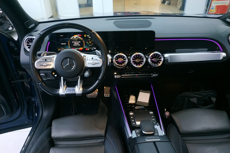 奔驰GLB AMG 2021款 改款 AMG GLB 35 4MATIC中控内饰7002