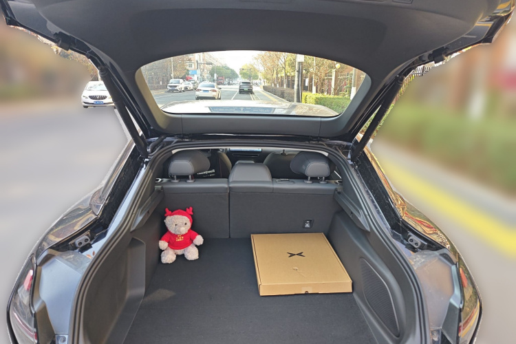 小鹏MONA M03 2025款 600 超长续航 Max中控内饰23