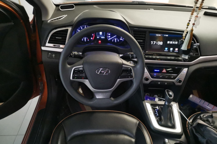 现代 领动 2016款 1.6L 自动智炫·精英型中控内饰13