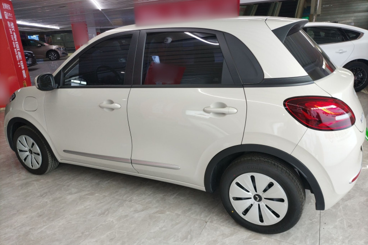 五菱汽车 五菱缤果 2024款 203km 轻享款车身外观6003