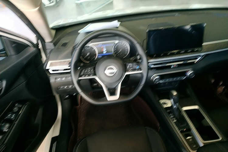 日产 天籁 2022款 2.0L XL-Upr 优享版中控内饰13