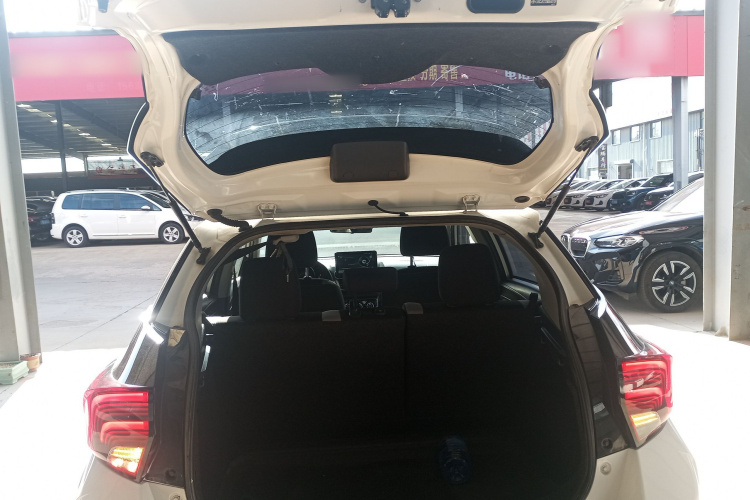 丰田 YARiS L 致炫 2021款 致炫X 1.5L CVT领先版机舱底盘23