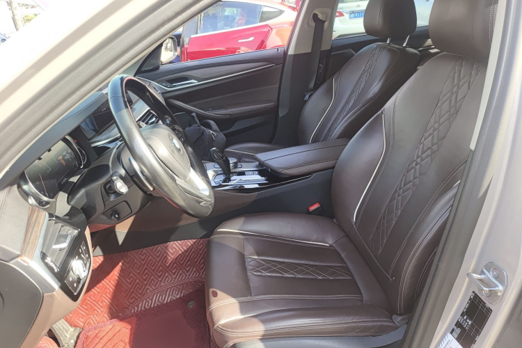 宝马5系 2018款 530Li 尊享型 豪华套装中控内饰19