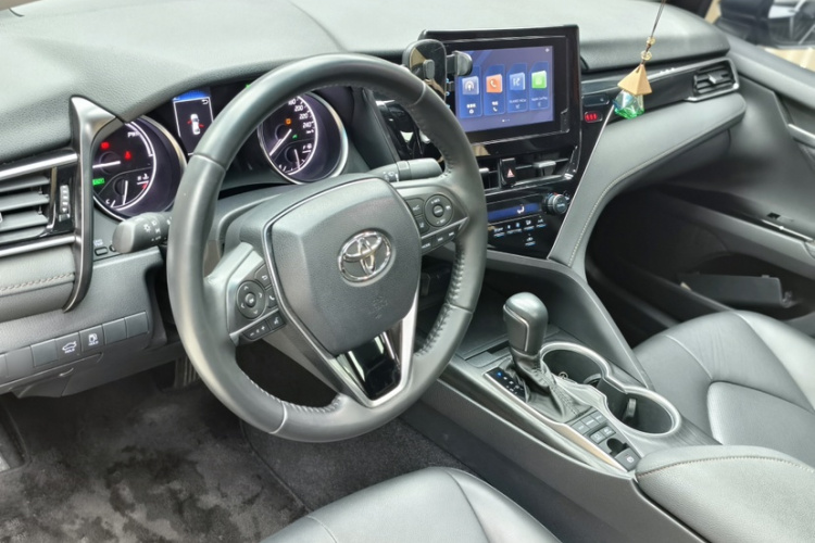 丰田 凯美瑞 2023款 双擎 2.5HGVP 领先版中控内饰7003