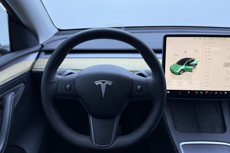 特斯拉 Model Y 2022款 后轮驱动版中控内饰7005