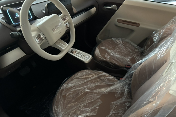 长安启源 长安Lumin 2026款 宝藏版 205km 心爱米 国轩中控内饰7002