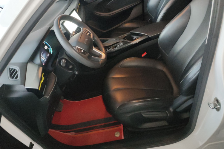 荣威i5 2021款 1.5L CVT钻石版中控内饰19