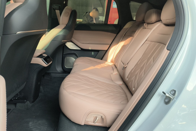 蔚来ES6 2025款 75kWh中控内饰21