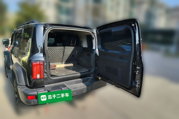 坦克300 2021款 越野版 2.0T 挑战者中控内饰23