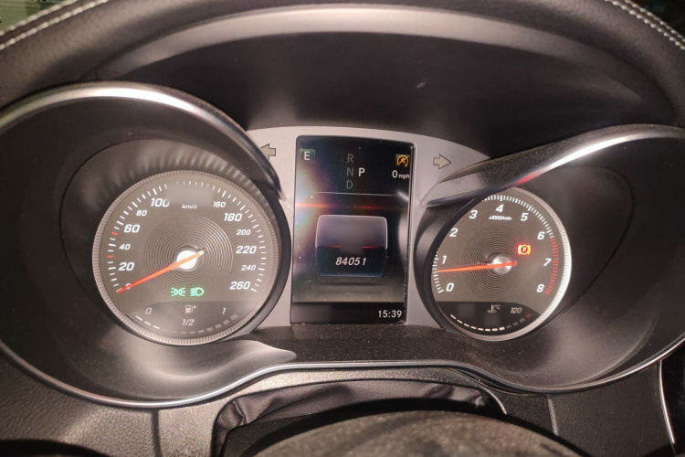 奔驰C级 2017款 改款 C 180 L 动感型运动版局部细节14