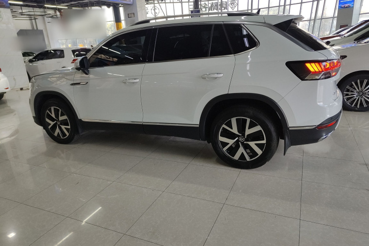 大众 探岳 2024款 300TSI 两驱豪华Plus进阶版车身外观4