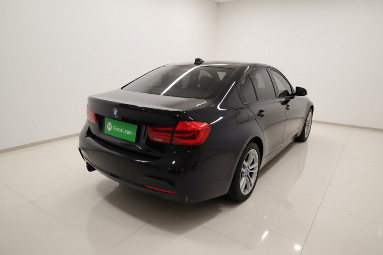 宝马3系 2019款 320Li M运动套装车身外观7