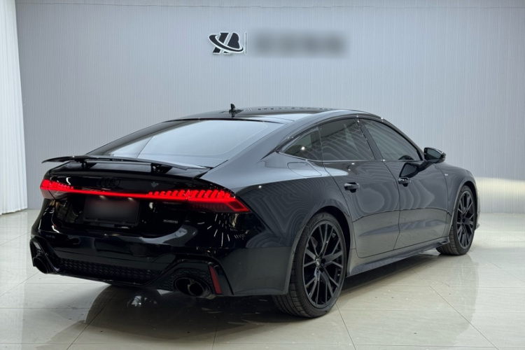 奥迪A7 2023款 55 TFSI quattro 尊享型车身外观6005