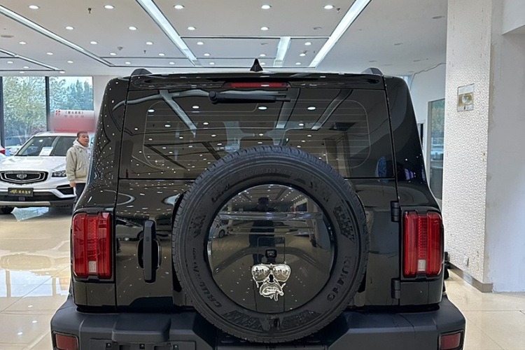 坦克300 2023款 越野版 2.0T 征服者车身外观6002