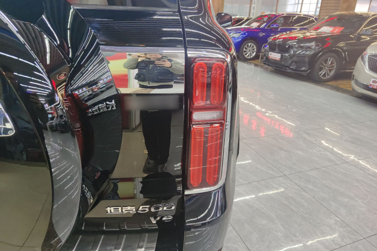 坦克500 2022款 3.0T 运动版 造境型 5座车身外观9