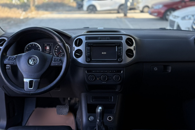 大众 途观 2016款 300TSI 自动两驱豪华版中控内饰7002