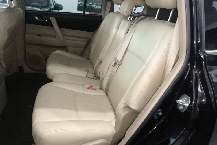 丰田 汉兰达 2012款 2.7L 两驱5座精英版中控内饰7004