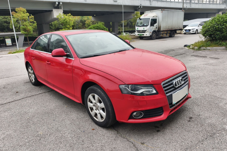 奥迪A4L 2011款 2.0 TFSI 标准型车身外观6005