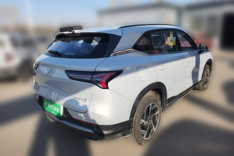 五菱汽车 五菱星光S 2025款 130km 领航型车身外观7