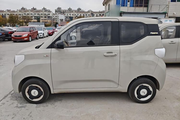 五菱汽车 宏光MINIEV 2024款 第三代 215km 青春版车身外观6003