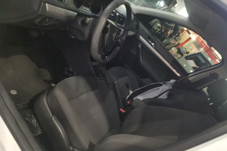 大众 朗逸 2017款 1.6L 自动风尚版局部细节19