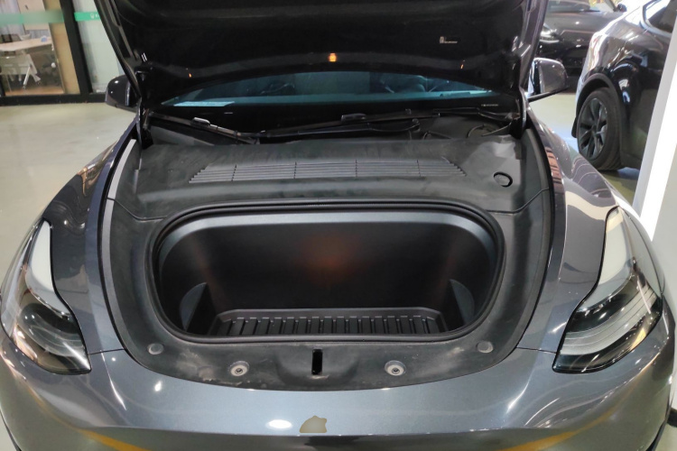 特斯拉 Model Y 2023款 后轮驱动版局部细节24