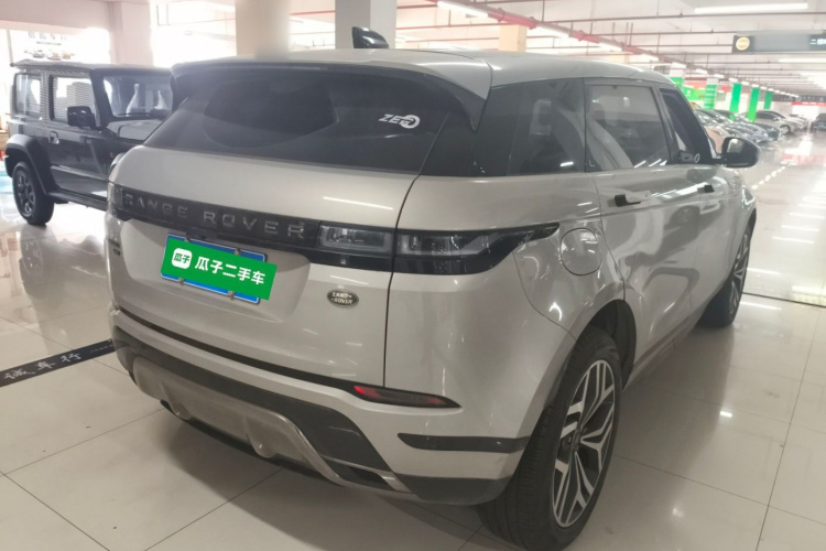 路虎 揽胜极光 2023款 极光L 249PS 豪华版车身外观7